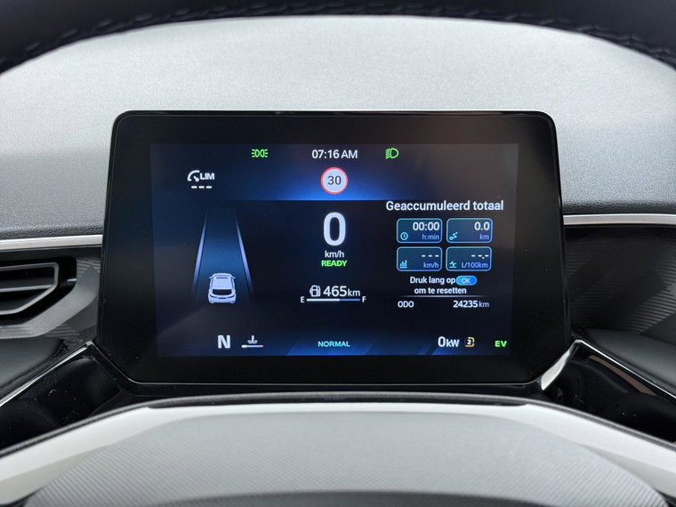 Vehicle Image 30