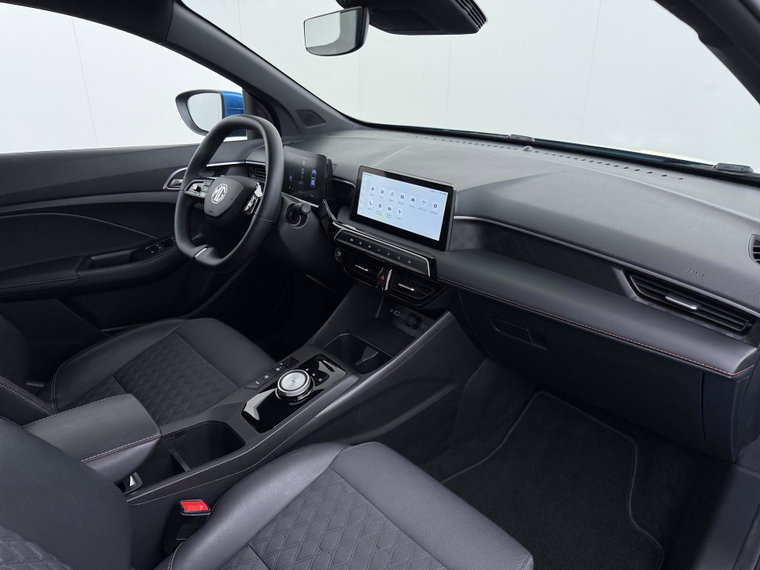 Vehicle Image 40