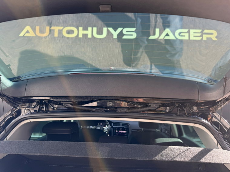 Vehicle Image 35
