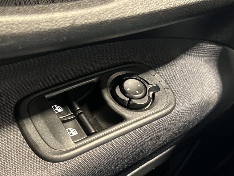 Vehicle Image 24