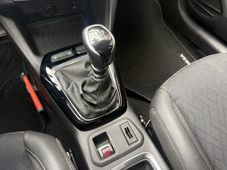 Vehicle Image 20