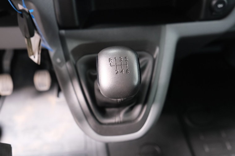 Vehicle Image 26