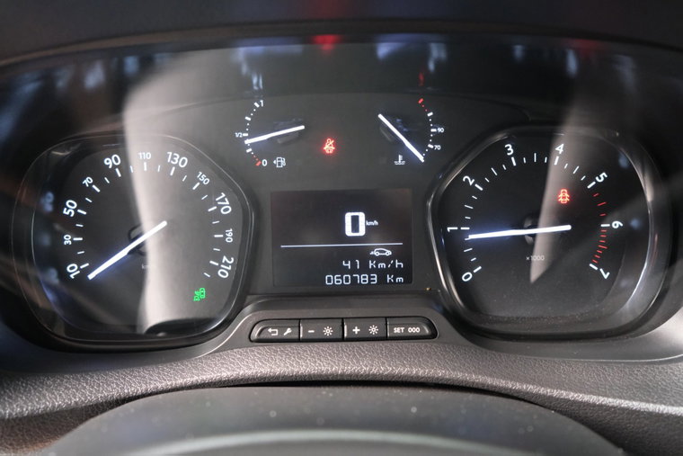 Vehicle Image 31