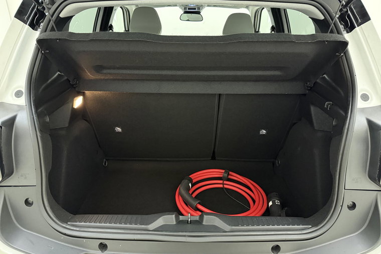 Vehicle Image 11
