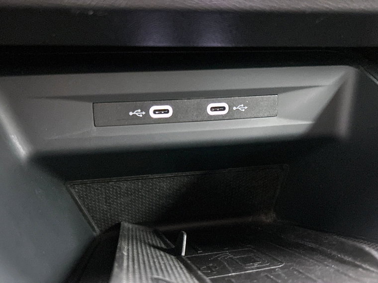 Vehicle Image 40
