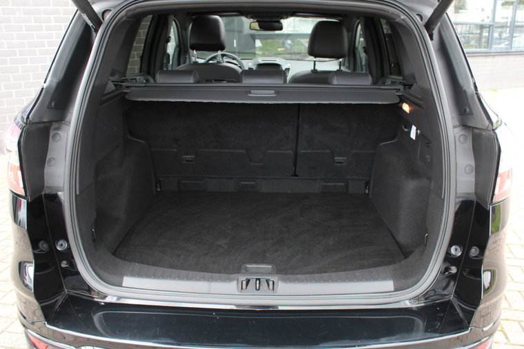 Vehicle Image 25