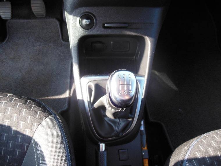 Vehicle Image 17