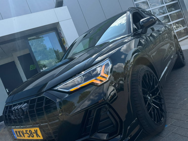 Vehicle Image 37