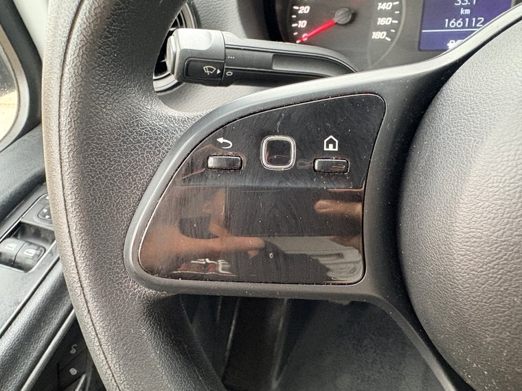 Vehicle Image 28