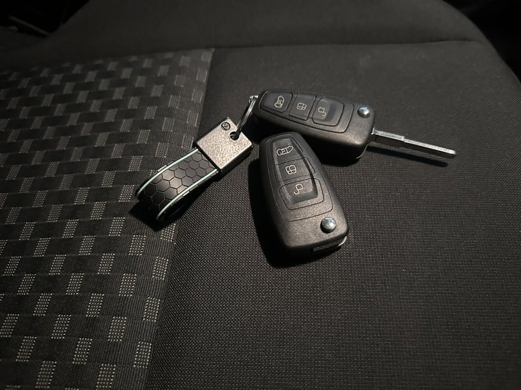 Vehicle Image 22