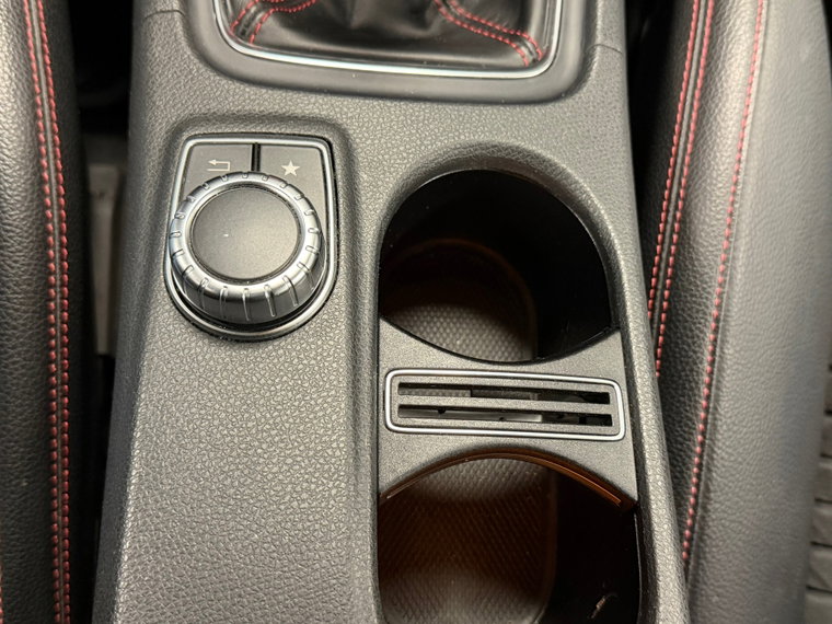 Vehicle Image 27