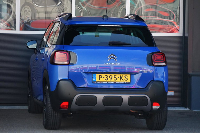 Vehicle Image 26