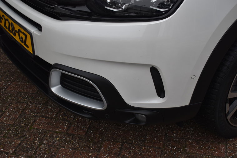 Vehicle Image 28
