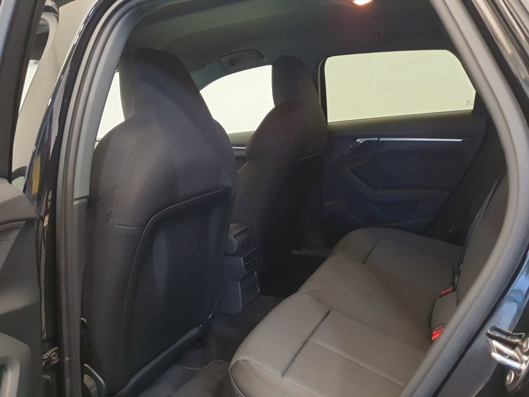 Vehicle Image 24
