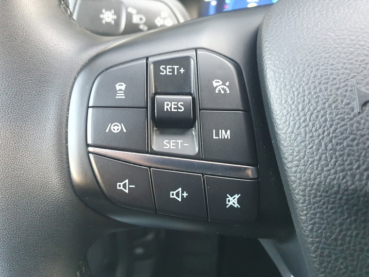Vehicle Image 41