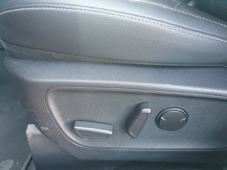 Vehicle Image 51