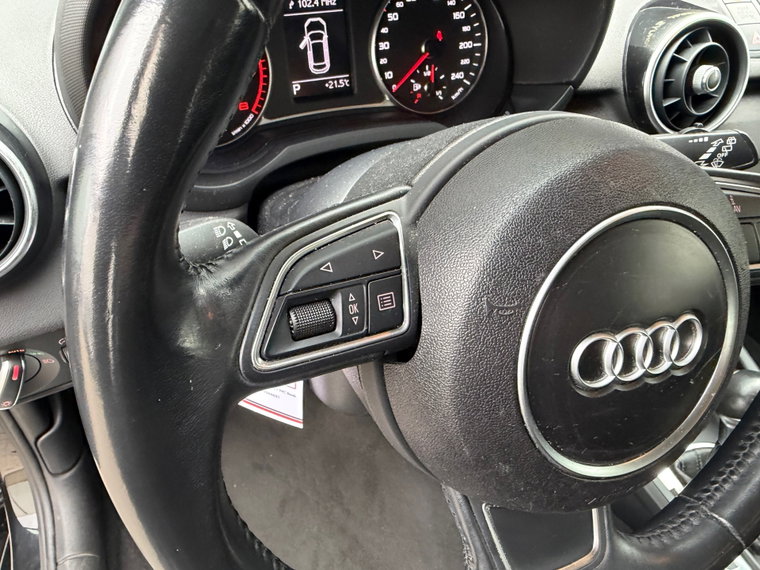 Vehicle Image 24