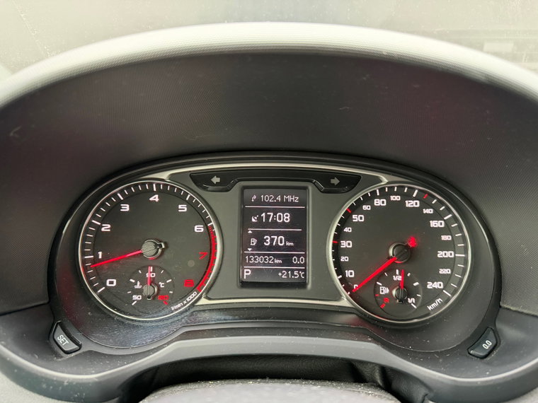 Vehicle Image 37