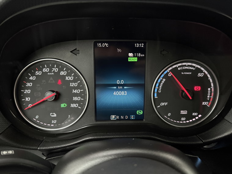Vehicle Image 9