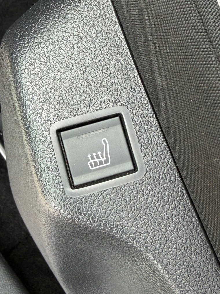 Vehicle Image 24
