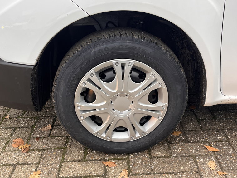 Vehicle Image 27