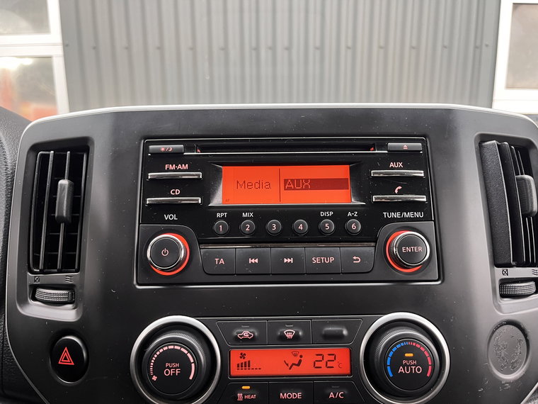 Vehicle Image 35