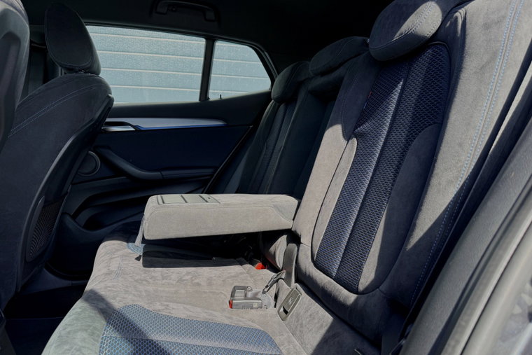 Vehicle Image 27