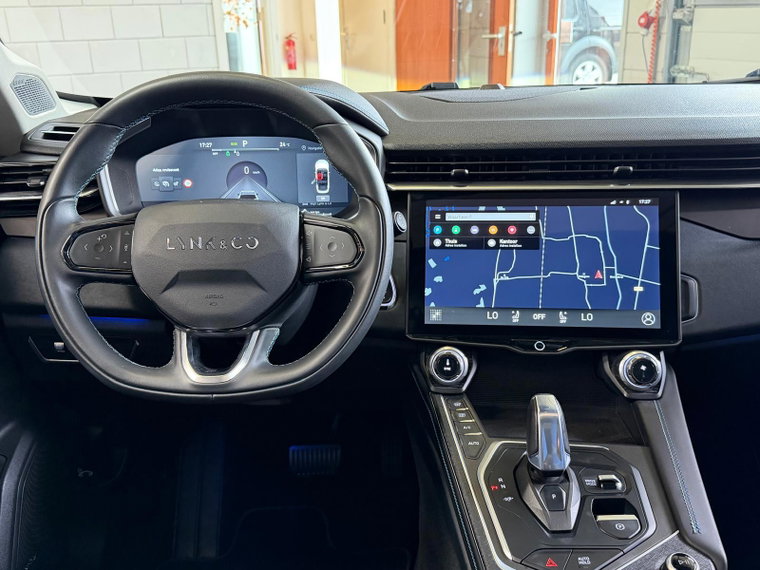 Vehicle Image 22
