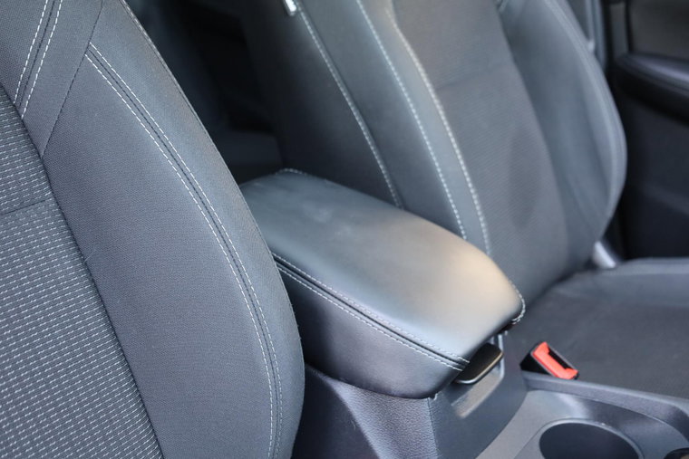 Vehicle Image 38