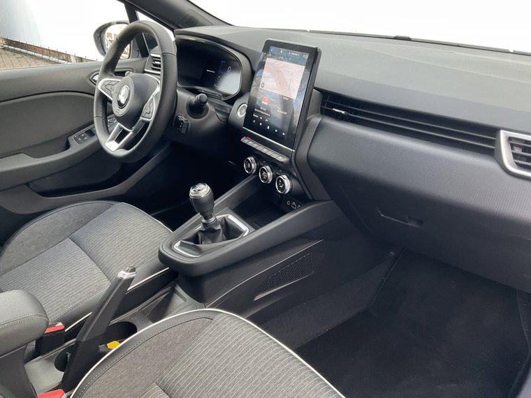 Vehicle Image 23