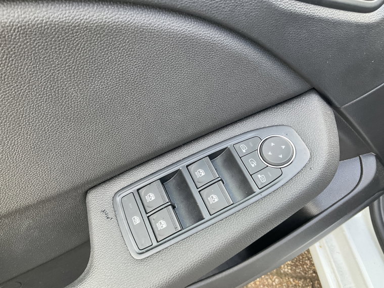 Vehicle Image 24