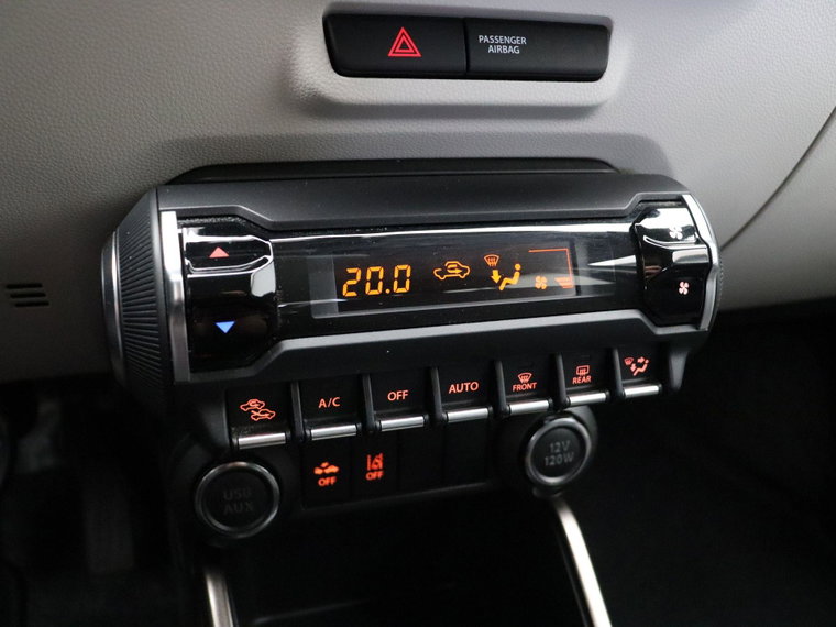Vehicle Image 29