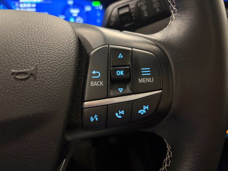 Vehicle Image 23