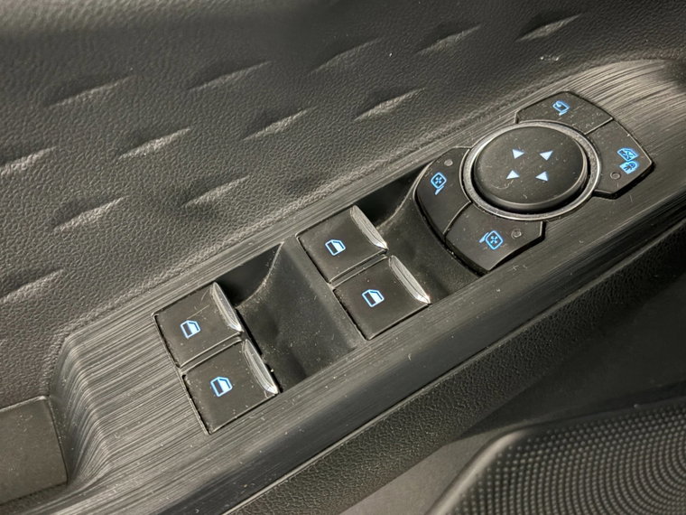 Vehicle Image 24