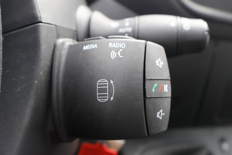 Vehicle Image 33
