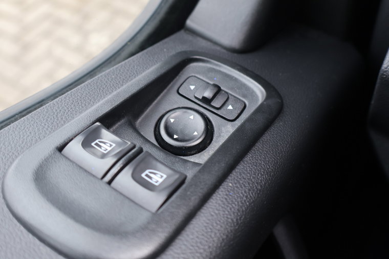 Vehicle Image 35