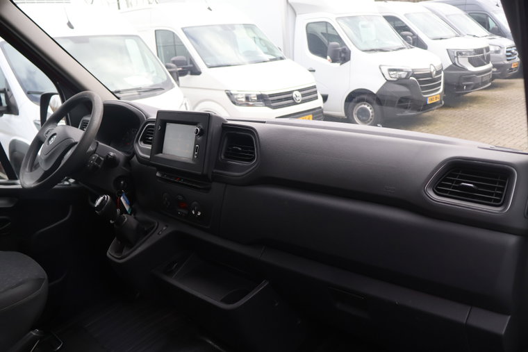 Vehicle Image 37