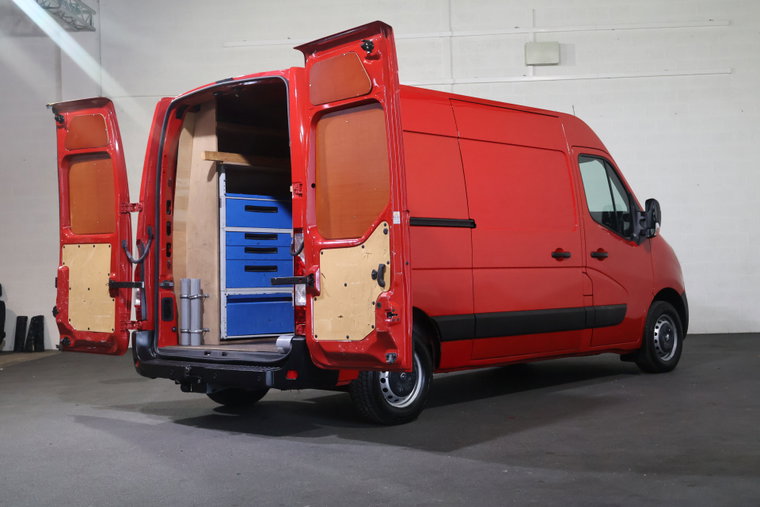 Vehicle Image 10