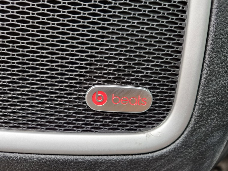 Vehicle Image 26