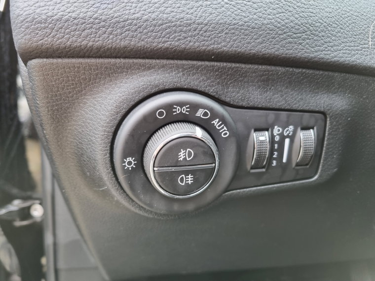 Vehicle Image 27