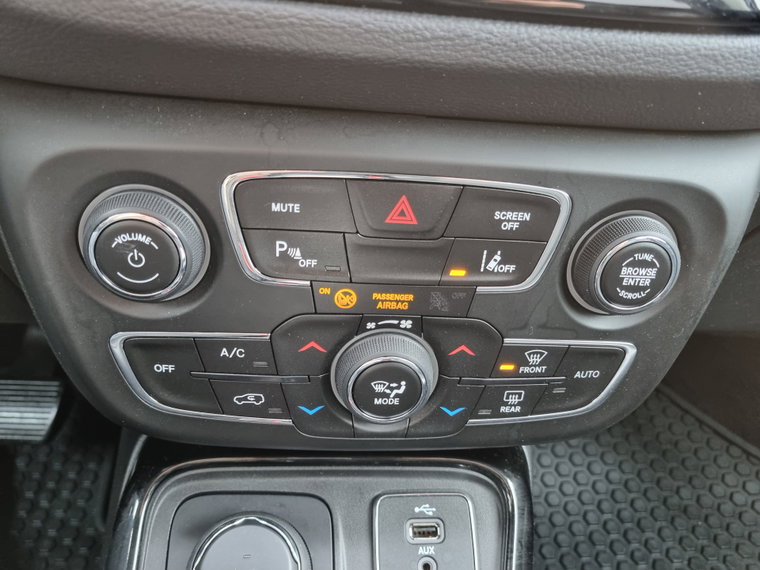Vehicle Image 40