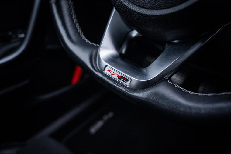 Vehicle Image 35