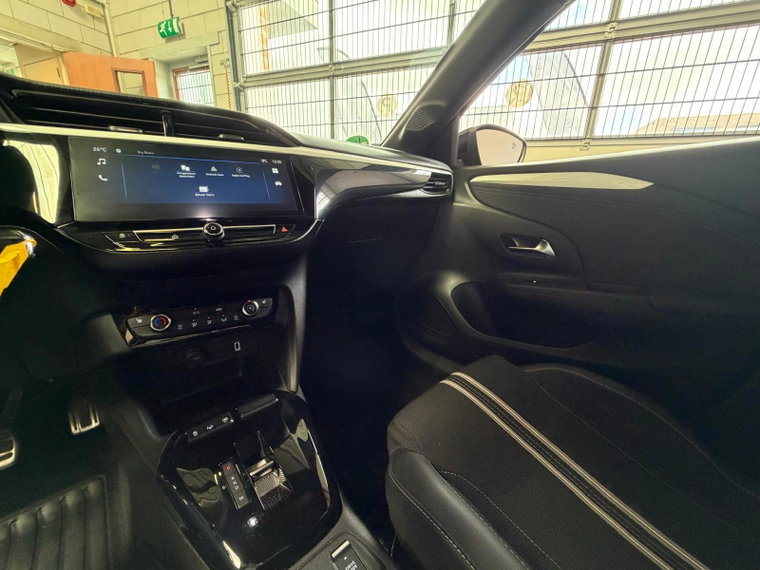 Vehicle Image 22