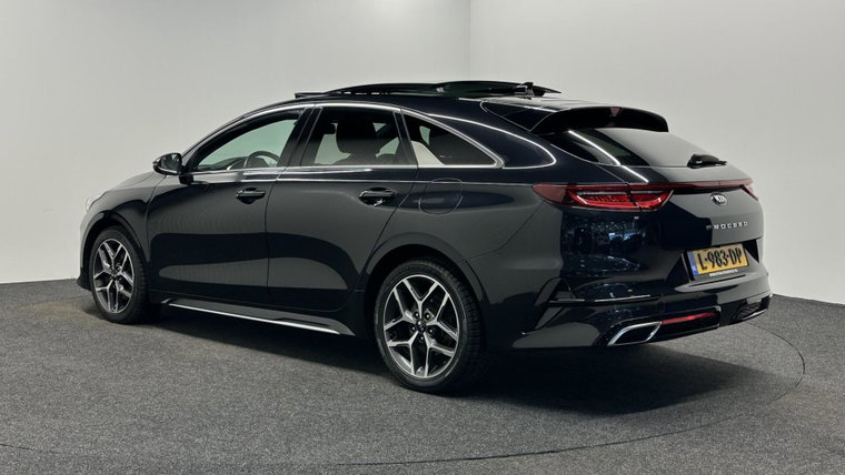 Vehicle Image 36