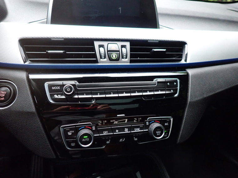 Vehicle Image 28