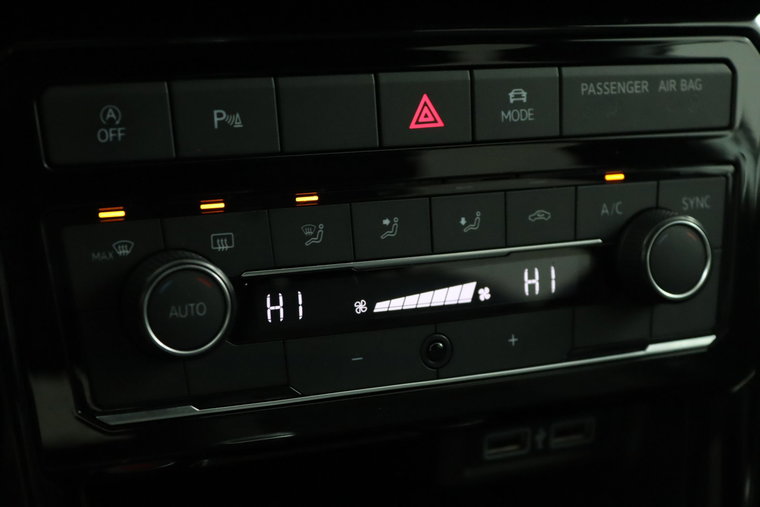 Vehicle Image 27