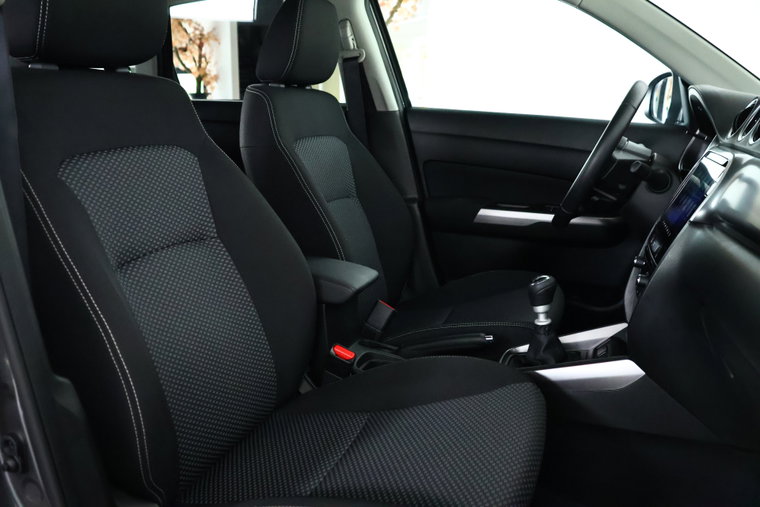 Vehicle Image 14