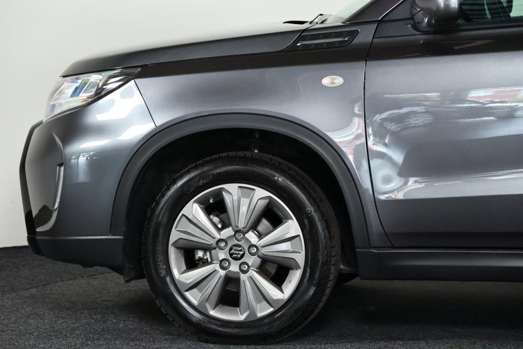 Vehicle Image 30