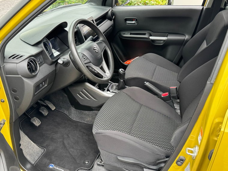 Vehicle Image 16