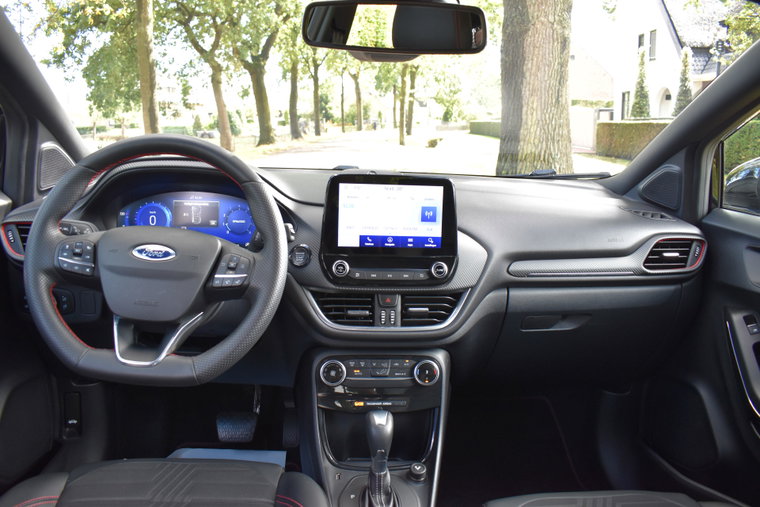 Vehicle Image 18